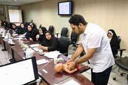 برگزاری کارگاه احیای پایه کودکان و شیرخواران در معاونت بهداشت دانشگاه علوم پزشکی تهران 