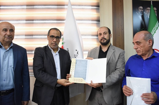 برگزاری سومین نشست روسای خانه مشارکت مردم در سلامت و توسعه با موضوع مشارکت اجتماعی محله محور در ارتقاء سلامت در شهرستان قیامدشت 