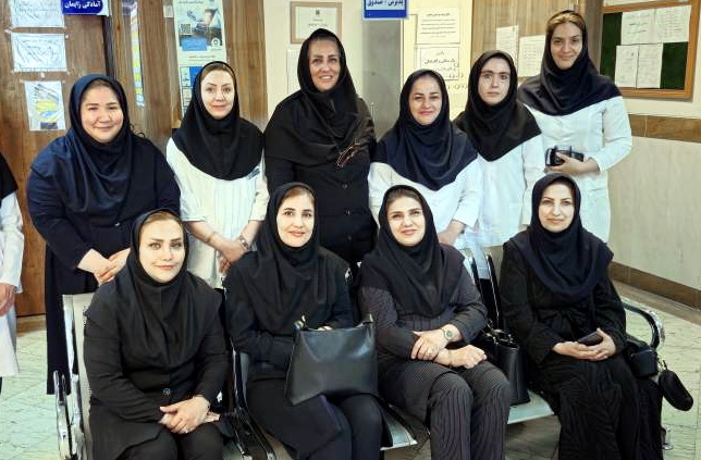 بازدید رئیس گروه جوانی جمعیت به همراه کارشناس برنامه ترویج تغذیه با شیر مادر از مرکز خدمات جامع سلامت شهری دارالشفاء امام رضا (ع) جنوب تهران 
